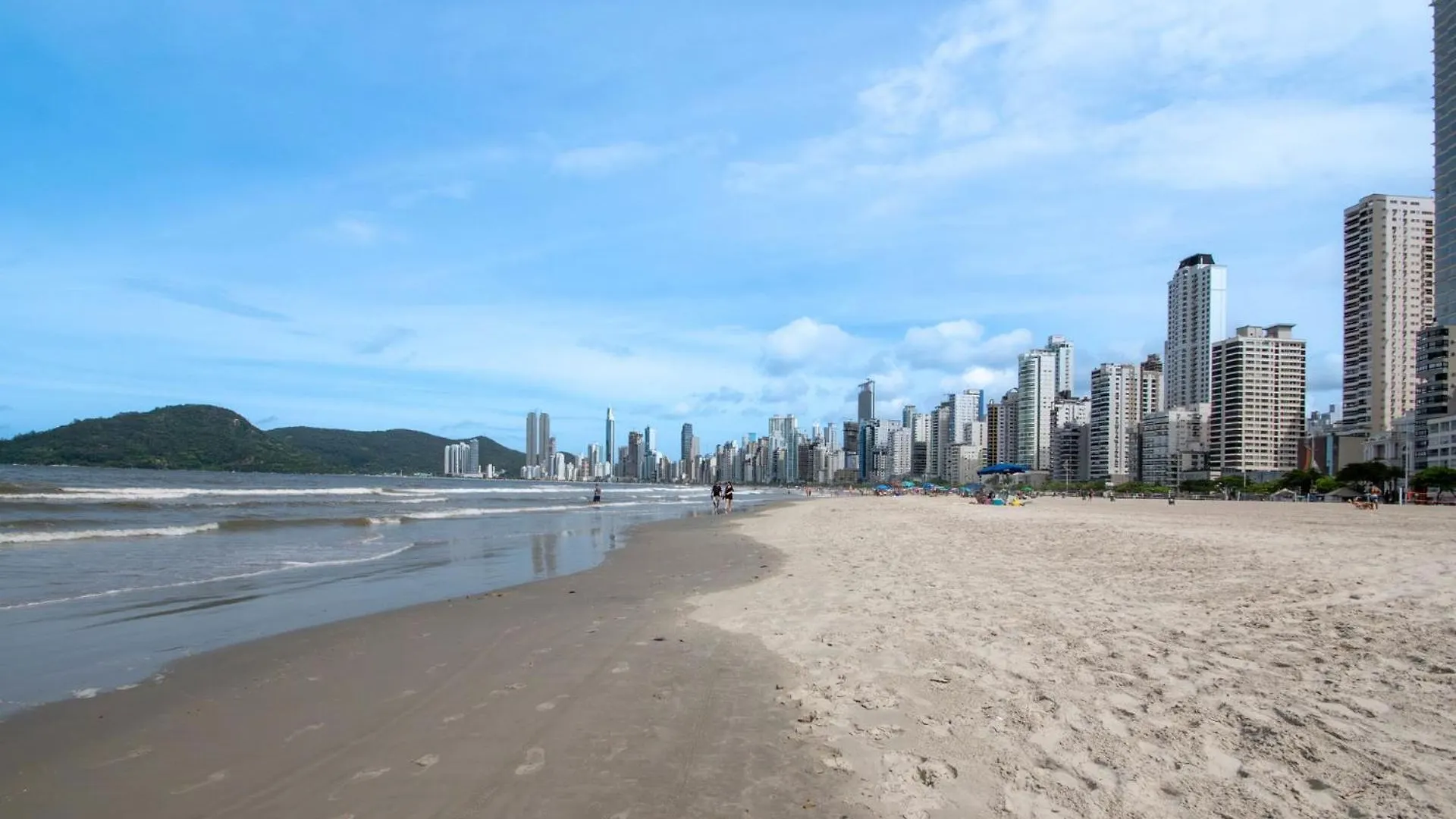 Apto Charmoso Na Avenida Atlantica Um0186 Balneário Camboriú Apartman